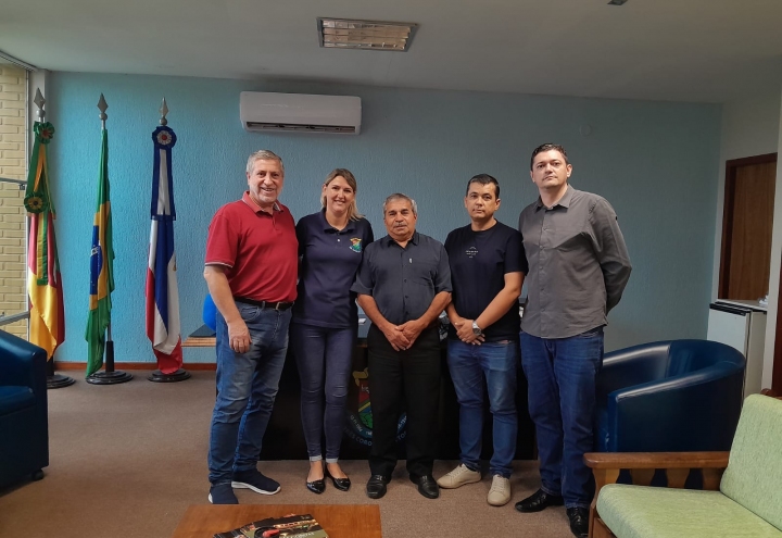 Foto A pauta foi referente as demandas do hospital e da sade em geral no municpio.