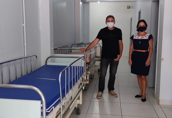 Foto Crculo doa camas ao Hospital Dr. Oswaldo Diesel