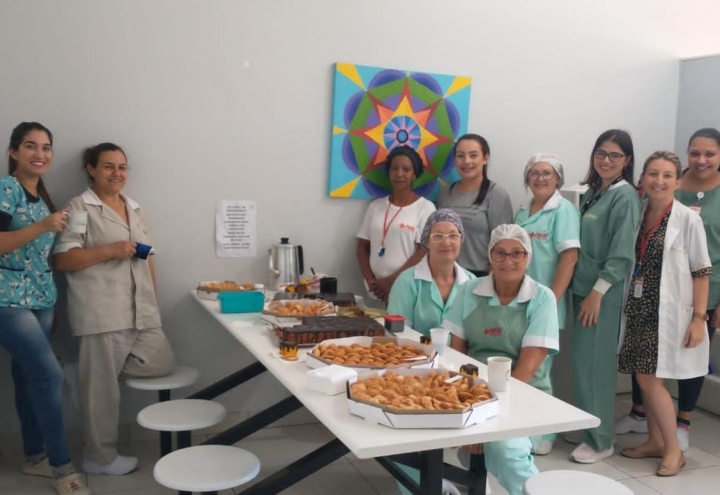 Foto Sicredi homenageia colaboradores com caf da manh