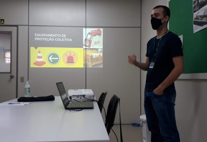 Foto Equipe tem treinamento sobre uso de EPIs