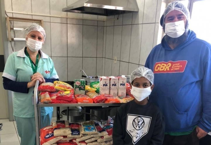 Foto Encontro de Carros reverte doaes aos hospital