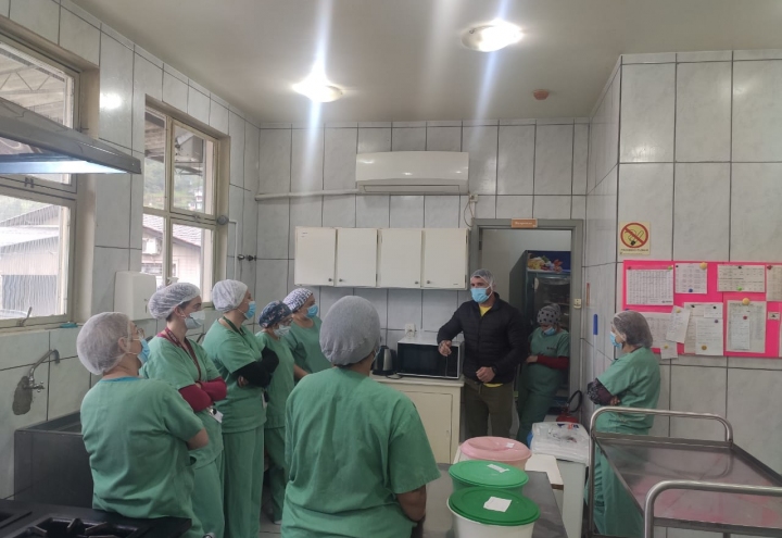 Foto Colaboradores recebem treinamento sobre separao de resduos